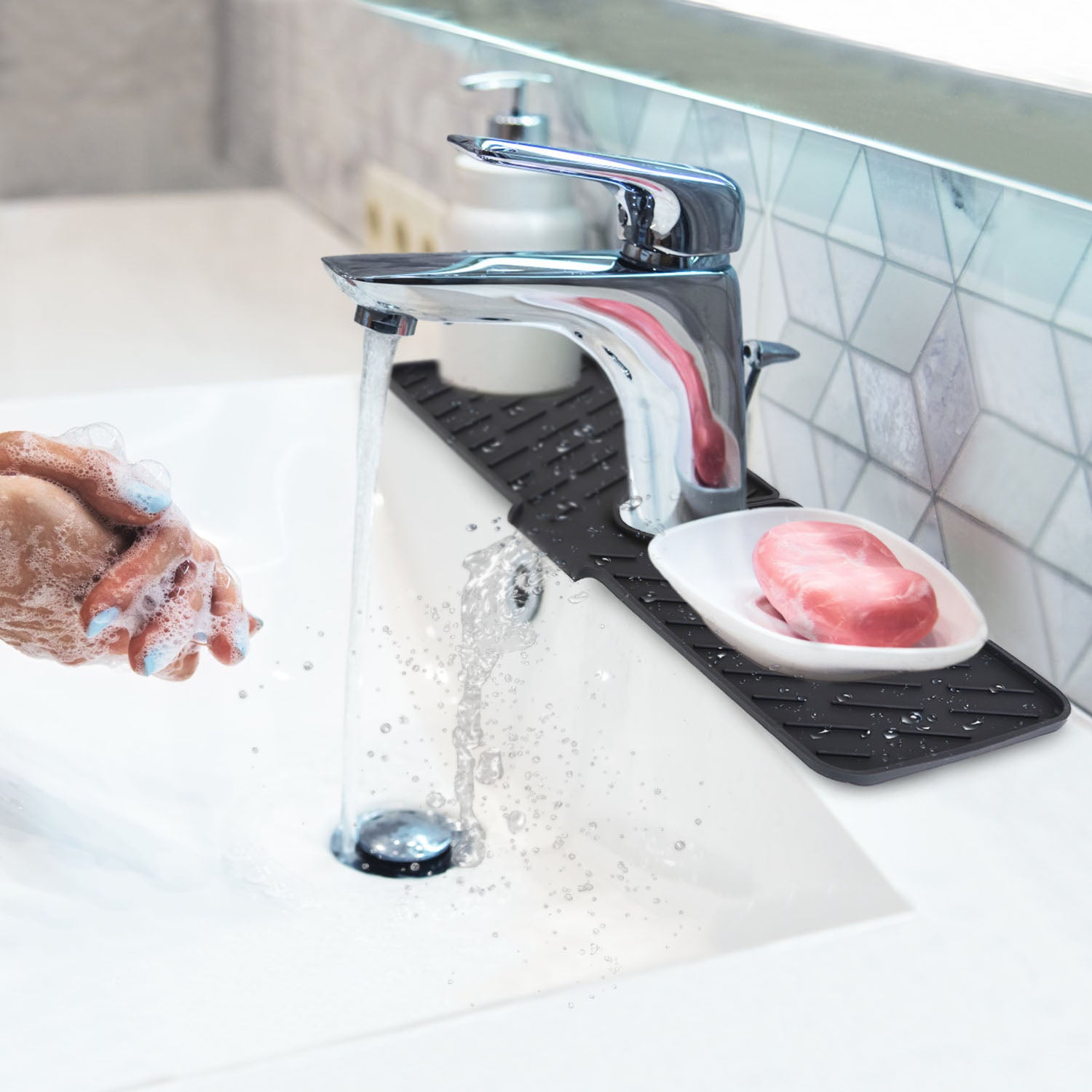 Silicone faucet splash guard and drying mat, product view 10